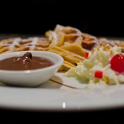 Los mejores Waffles Belgas !!! recetas propias de la dueña quien su abuela fue una inmigrante belga quien trabajo en el Cafe France del Centro en los años 60´s.