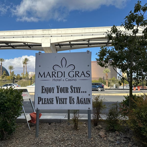 mardi gras hotel casino 3500 paradise