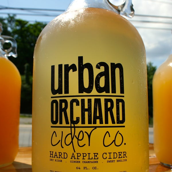 Foto tirada no(a) Urban Orchard Cider Co. por Urban Orchard Cider Co. em 8/11/2014