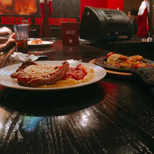 East Side Mario's Hamilton (Upper James) 7 tips