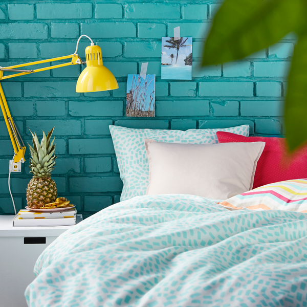 Unesi ljepotu ljeta u svaki kutak svojeg doma. :) Pronađi svoju omiljenu kombinaciju uzoraka, boja i materijala na www.IKEA.hr/Ljetni_tekstili.