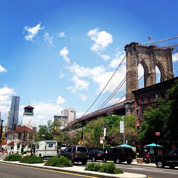 Under the Brooklyn Bridge Scenic Lookout in New York
