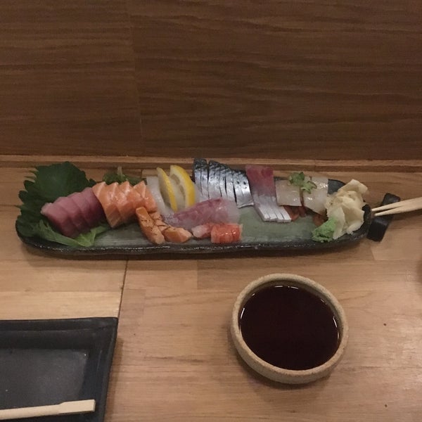 7/25/2017에 Penelope Z.님이 sushimou에서 찍은 사진