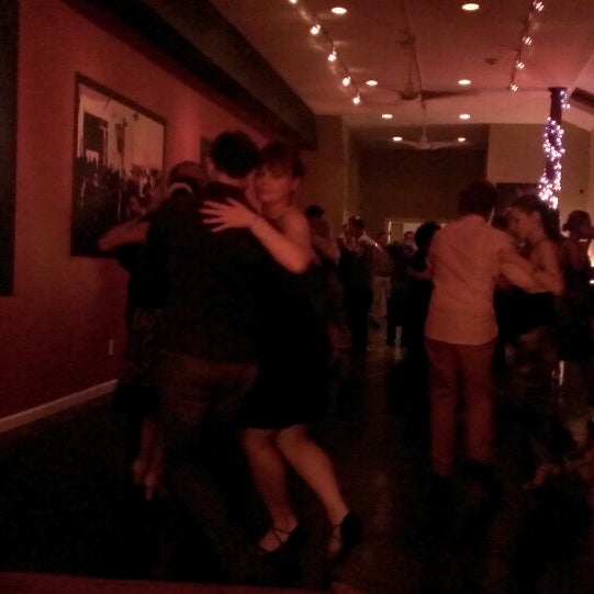 รูปภาพถ่ายที่ Philadelphia Argentine Tango School โดย Matt M. เมื่อ 8/25/2013