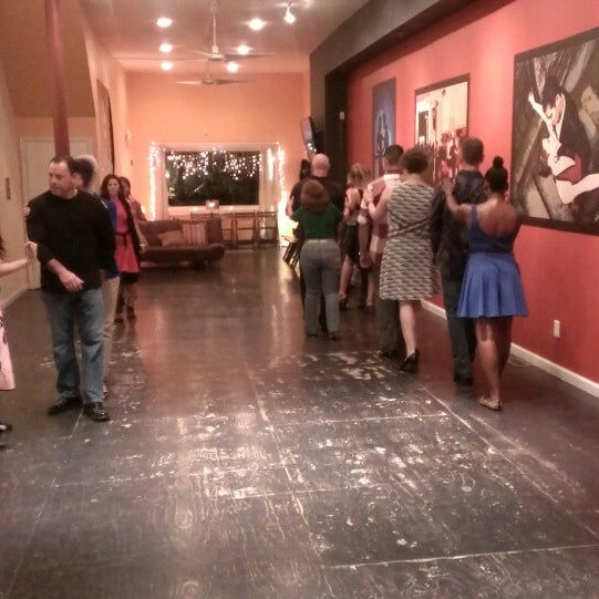 รูปภาพถ่ายที่ Philadelphia Argentine Tango School โดย Matt M. เมื่อ 10/4/2013