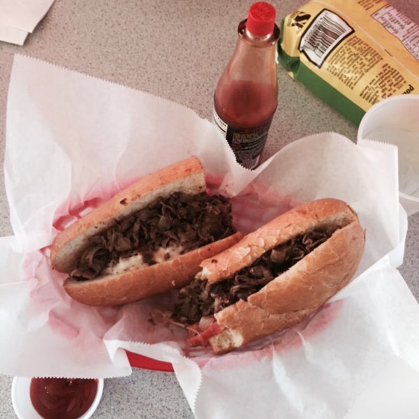 Photo taken at Anvil&#39;s Cheesesteaks by 🐥Evan L. on 3/24/2015