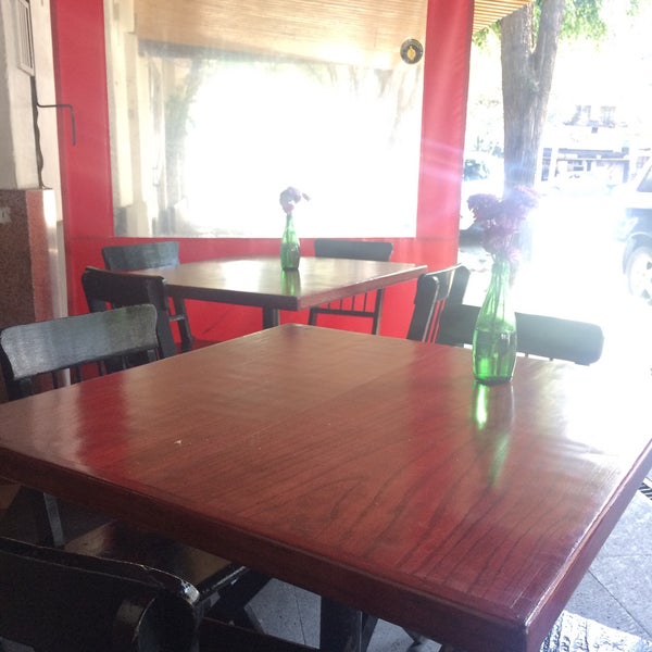 รูปภาพถ่ายที่ Café La Gloria โดย Is-bóset เมื่อ 9/19/2015