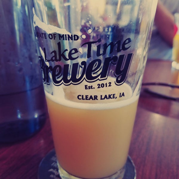 Foto tirada no(a) Lake Time Brewery por Reid L. em 8/3/2019