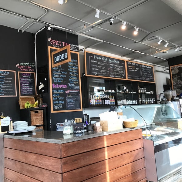 2/10/2017 tarihinde Paul S.ziyaretçi tarafından Little Branch Cafe South Loop'de çekilen fotoğraf