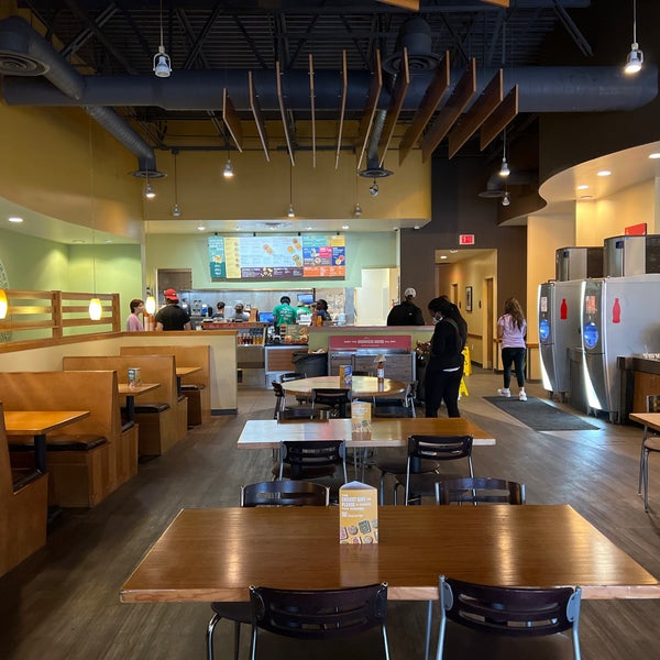 Noodles & Company Downtown Indianapolis 903 Indiana Ave