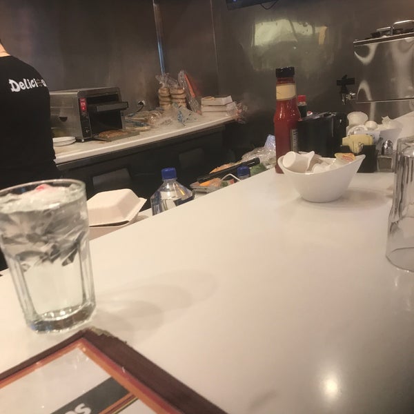 4/27/2019에 Paul S.님이 Chicago Waffles에서 찍은 사진