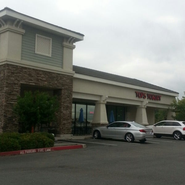 Tops Yogurt Dessert Shop in Stanford Ranch