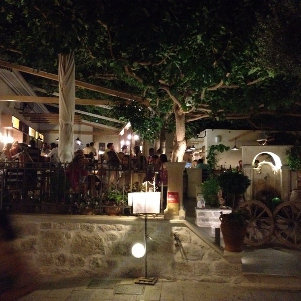 Best Restaurant in Rethymno👍 the service, the food, the atmosphere = 1+