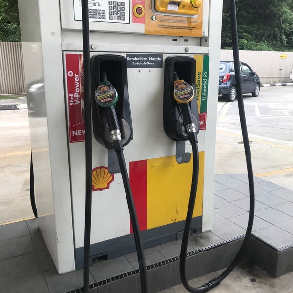Photo taken at Shell by Chea on 5/15/2018