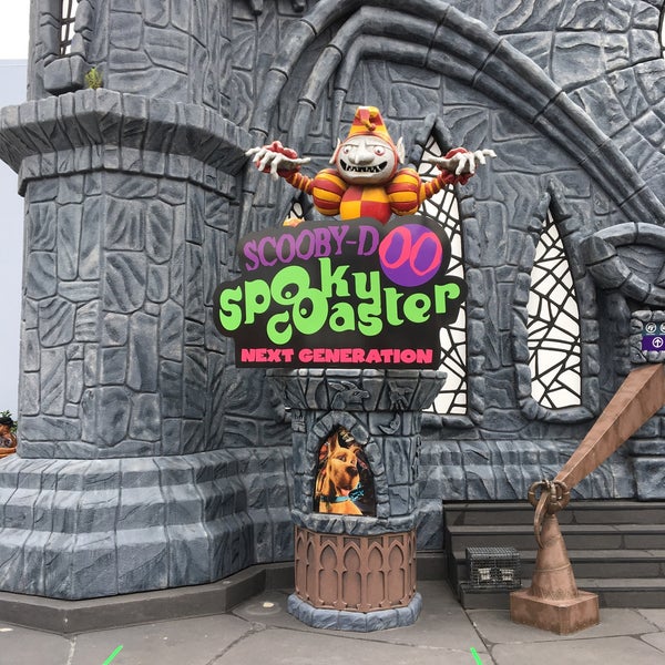 Scooby-Doo Spooky Coaster - Warner Bros. Movie World
