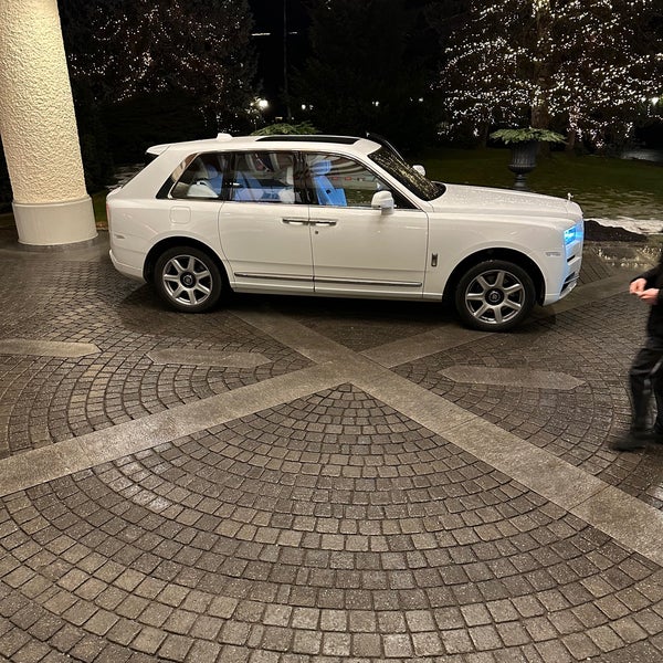 2/27/2023 tarihinde Andrea B.ziyaretçi tarafından Gstaad Palace Hotel'de çekilen fotoğraf