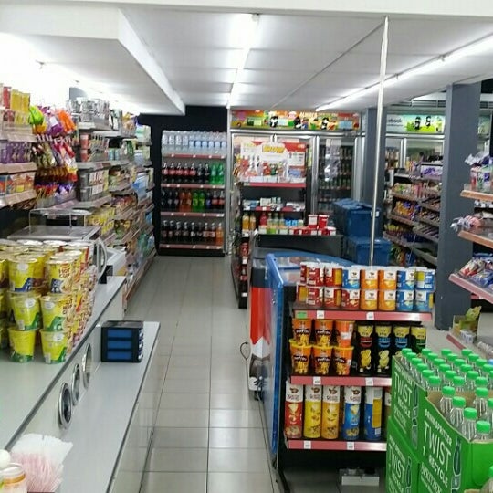 7 Eleven Tanamera - 3 tips from 186 visitors