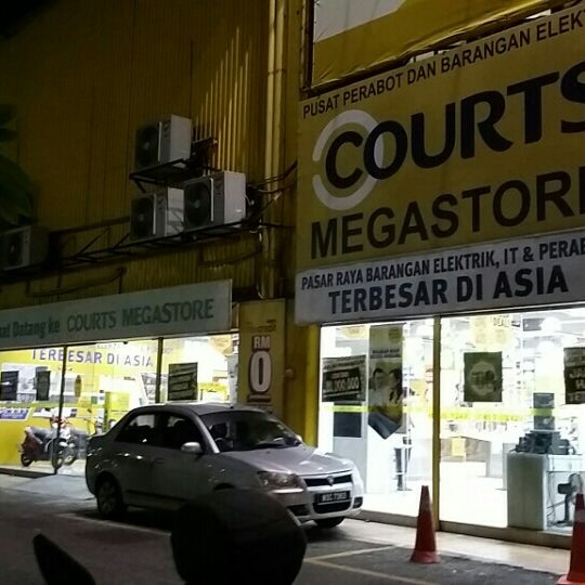 Courts Megastore