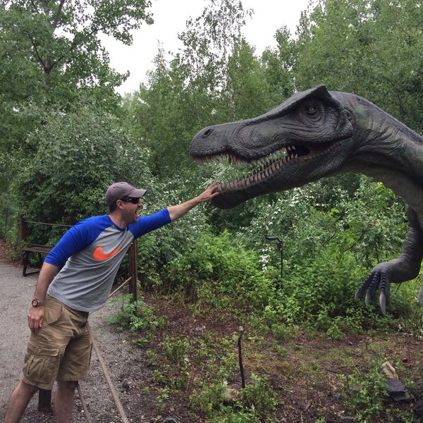 Foto tirada no(a) Field Station: Dinosaurs por John K. em 6/28/2015