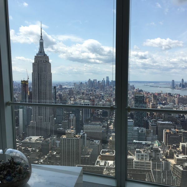 6/3/2019 tarihinde John K.ziyaretçi tarafından Bank of America Tower'de çekilen fotoğraf