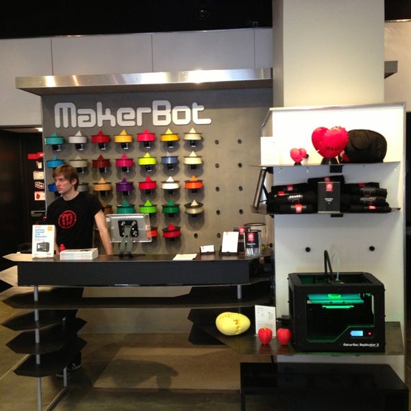 Photo prise au MakerBot Store par Tobias L. le4/7/2013