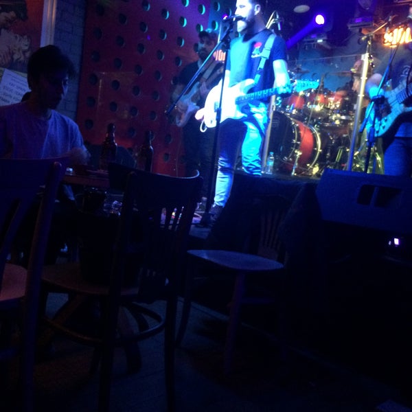 Photo taken at Pena Cafe &amp; Pub (RYS) by 🇹🇷Gökhan🇹🇷 on 10/19/2018