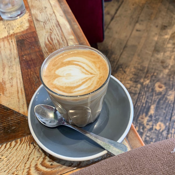 Photo taken at TY Seven Dials - Timberyard by Brittany on 7/10/2019