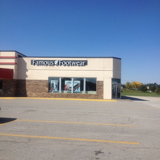 Famous Footwear Now Closed 1 Tip