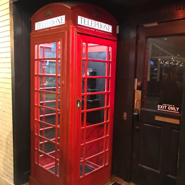 Foto diambil di Red Phone Booth oleh Eric M. pada 3/29/2018
