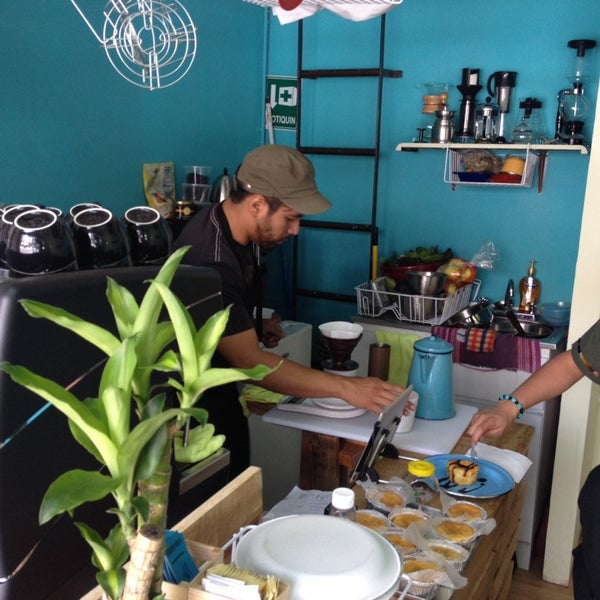 4/7/2014 tarihinde Siddartha B.ziyaretçi tarafından AMPARO Café'de çekilen fotoğraf