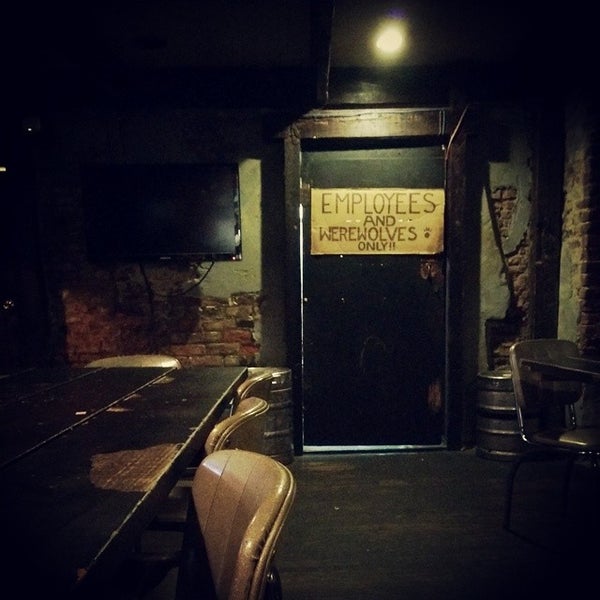 Foto scattata a French Quarter Phantoms Ghost Tour da Stephane M. il 7/14/2014