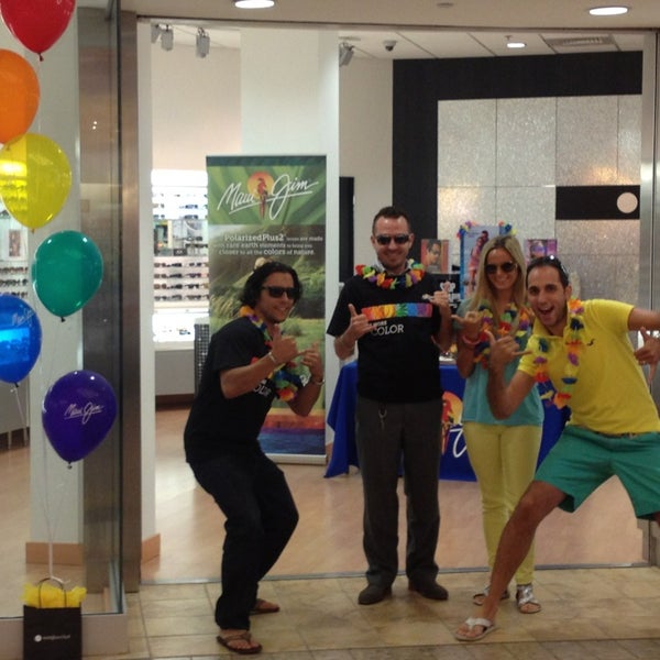 Sunglass store hut westfarms