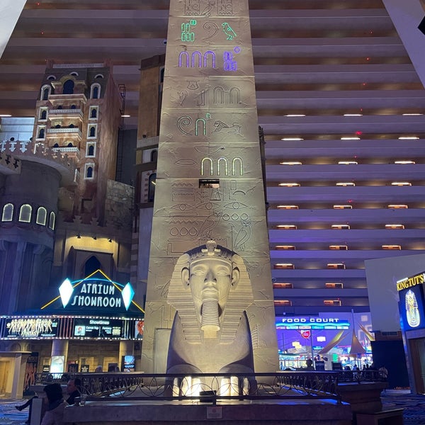 2/4/2024 tarihinde Dr.KhaliD Sziyaretçi tarafından Luxor Hotel &amp; Casino'de çekilen fotoğraf