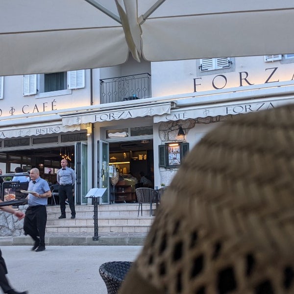 Photo prise au Bistro Caffe Bar Forza par Gergely F. le8/19/2022