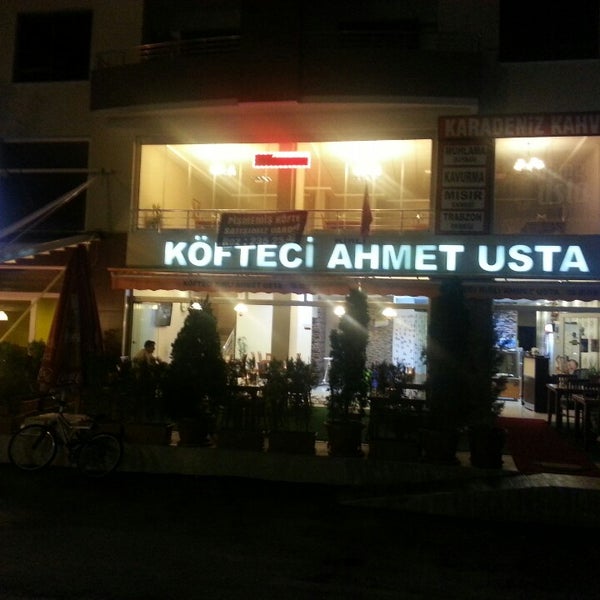 Photo taken at Köfteci Kirli Ahmet Usta by Zeki U. on 8/29/2014