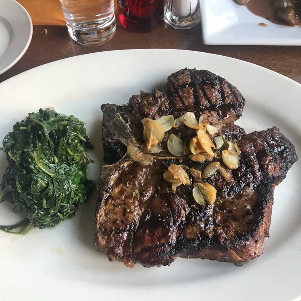 Foto scattata a Ricardo Steak House da Dexta H. il 7/13/2018