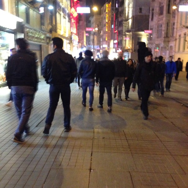 Photo taken at İstiklal Avenue by Zafer (. on 12/3/2015