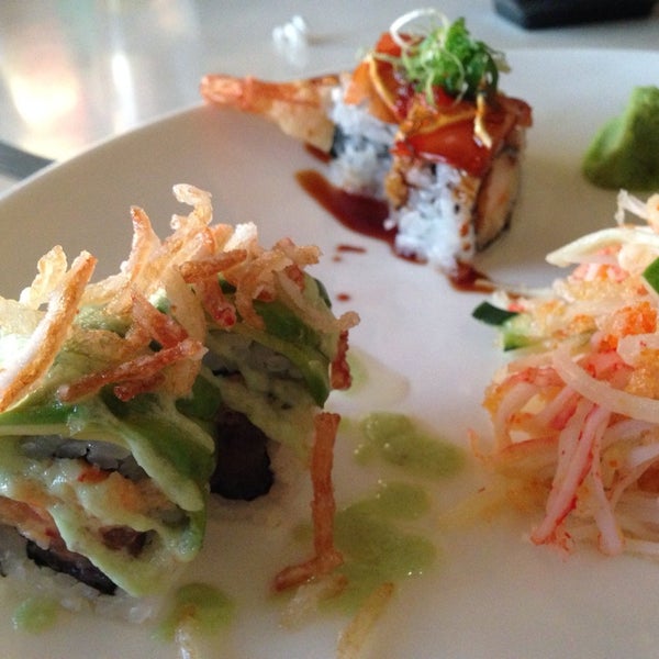 Foto tirada no(a) Fusion Fire Asian Fondue &amp; Sushi Bar por Nate M. em 5/1/2014