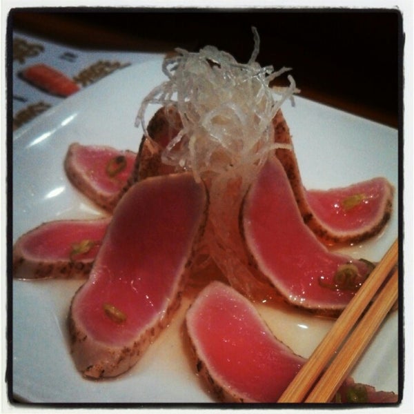 10/5/2012 tarihinde ɹǝɟıuuǝſziyaretçi tarafından OTANI Japanese Steak &amp; Seafood'de çekilen fotoğraf
