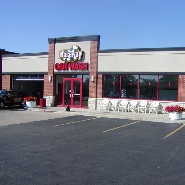 Raceway Car Wash Car Wash in Arlington Heights