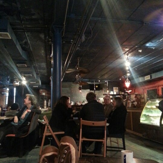 Das Foto wurde bei Tea Lounge von Marla C. am 12/24/2012 aufgenommen