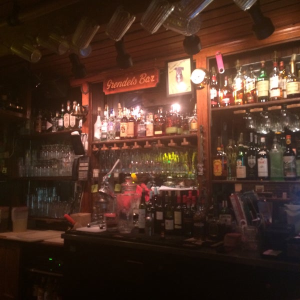 9/8/2016 tarihinde Jini M.ziyaretçi tarafından Grendel&#39;s Den Restaurant &amp; Bar'de çekilen fotoğraf