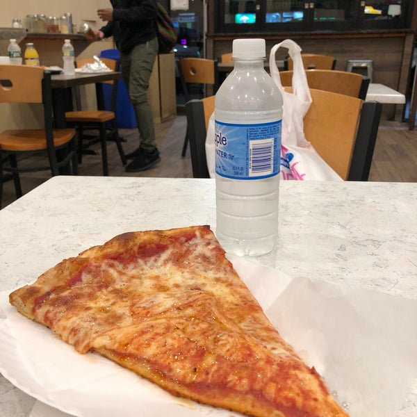 9/30/2018에 Americo G.님이 Polito&#39;s Pizza에서 찍은 사진