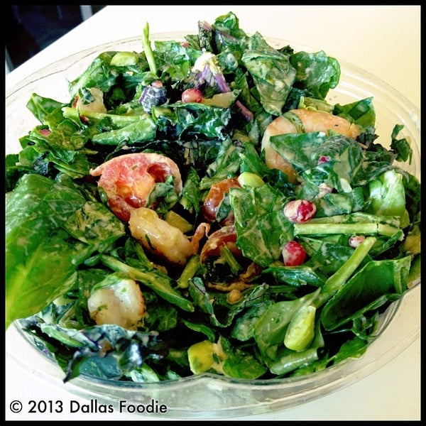 Foto tomada en Crisp Salad Company  por Dallas Foodie (. el 12/3/2013