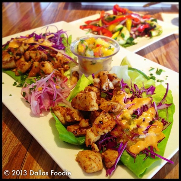 5/10/2013 tarihinde Dallas Foodie (.ziyaretçi tarafından Nazca Kitchen'de çekilen fotoğraf