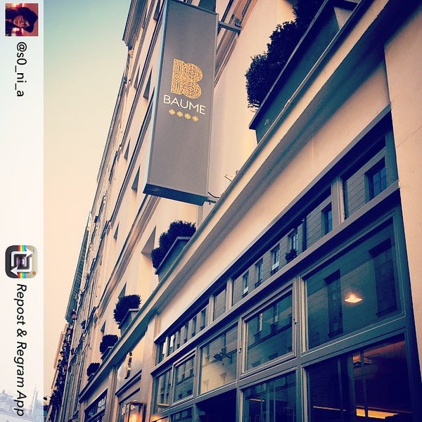 รูปภาพถ่ายที่ Hôtel Baume โดย Sylvia B. เมื่อ 4/30/2015