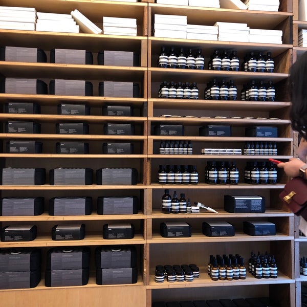Photos At Aesop 神宮前 4 Tips