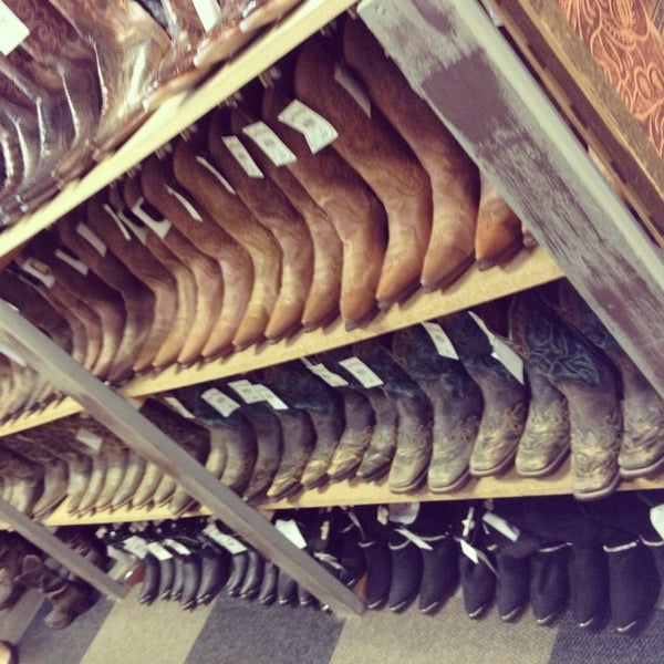 cavender's boot city