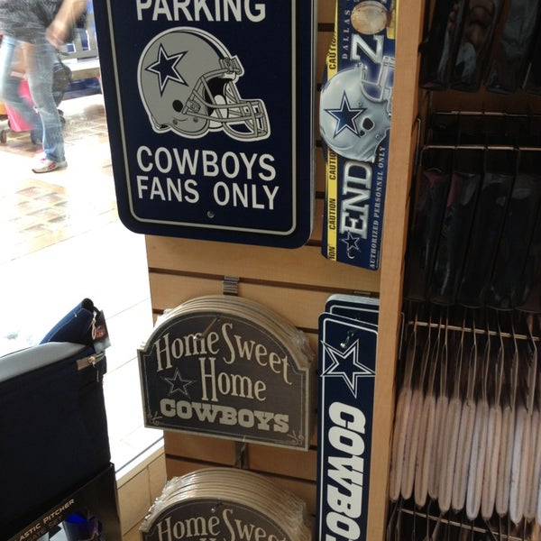Dallas Cowboys Pro Shop Rivercenter Mall Downtown San Antonio 4 tips