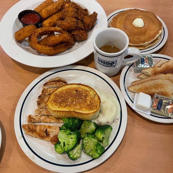 REVIEW: IHOP Who-Cakes - The Impulsive Buy